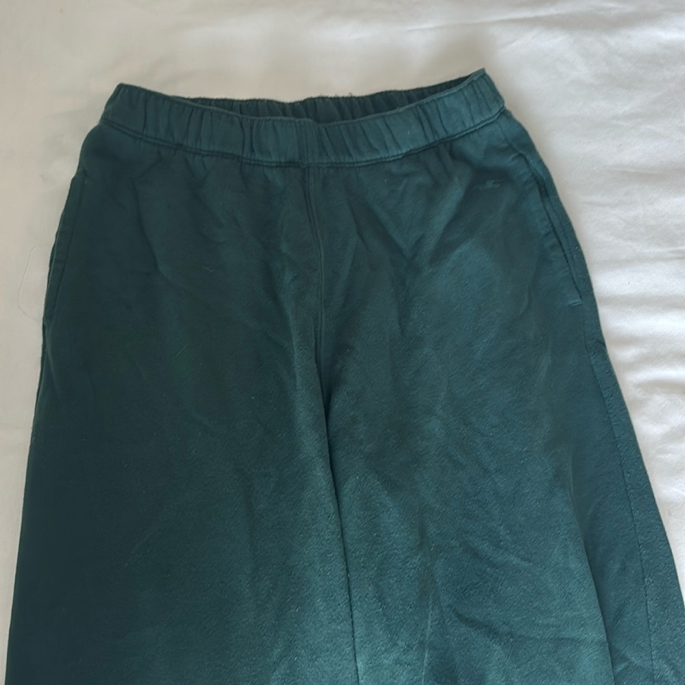 Wide leg sweatpants